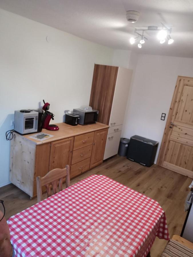 Apartment Auszeit Mit Kueche Viel Ruhe Und Natur Untrasried Eksteriør billede