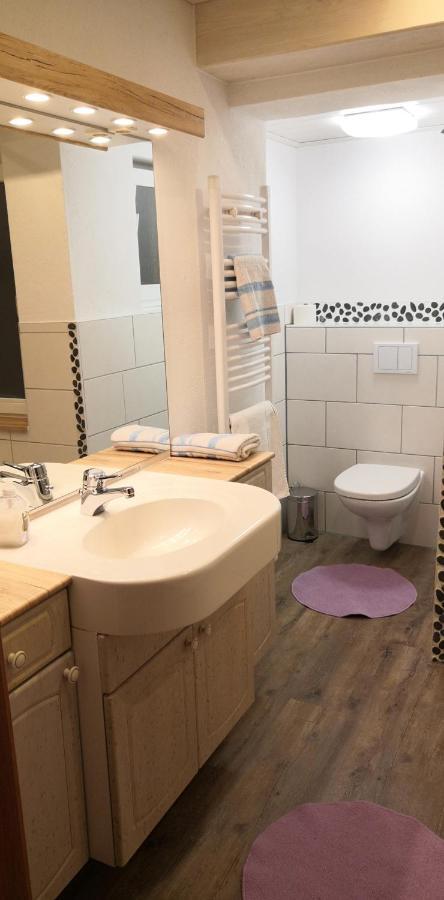 Apartment Auszeit Mit Kueche Viel Ruhe Und Natur Untrasried Eksteriør billede