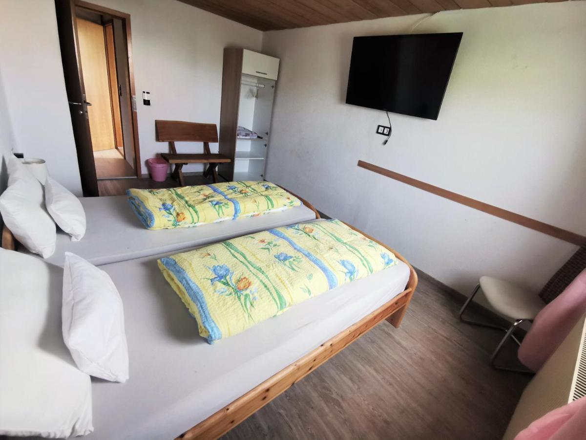 Apartment Auszeit Mit Kueche Viel Ruhe Und Natur Untrasried Eksteriør billede